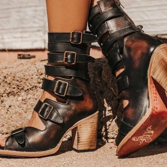 Freebird by Steven Shoes - FREEBIRD "BOND" Color: Black Distressed